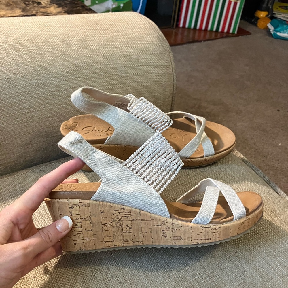 Sketchers wedges with mesh